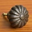 Daisy cast iron knob 